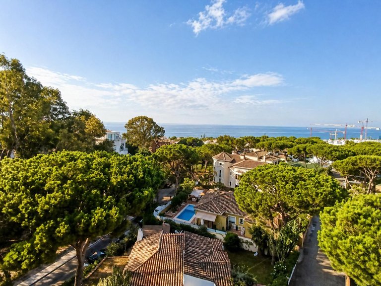 Apartment for Sale in Costabella, Malaga 11