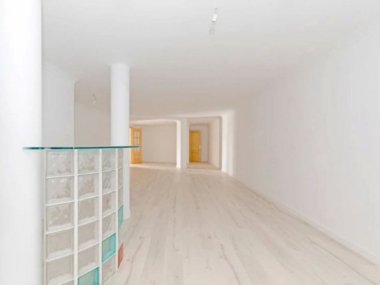 Villa for Sale in Los Almendros, Malaga 14
