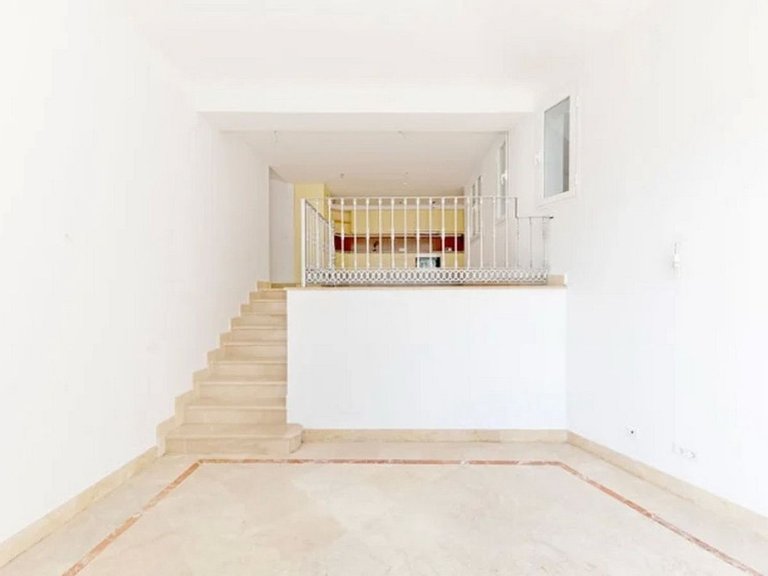 Villa for Sale in Los Almendros, Malaga 16