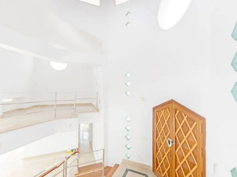 Villa for Sale in Los Almendros, Malaga 24
