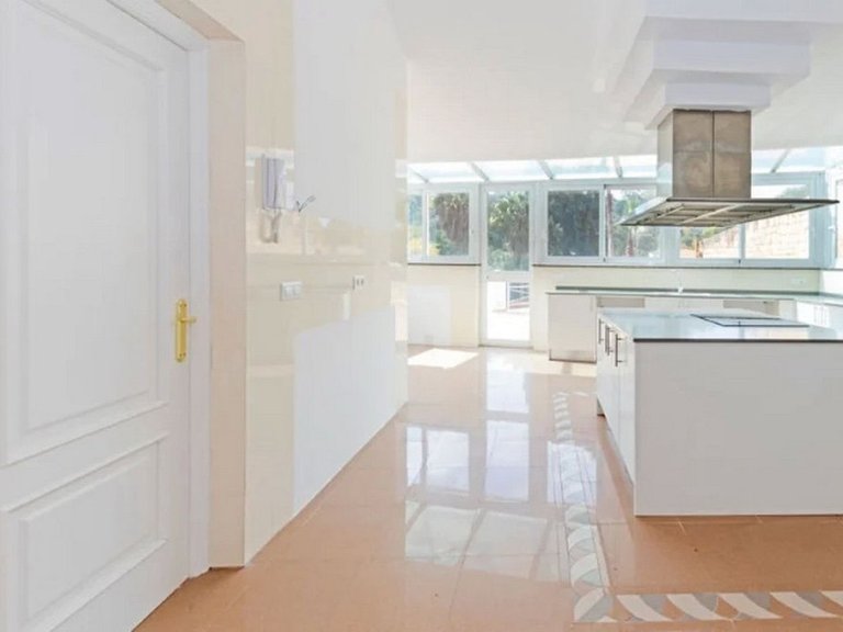 Villa for Sale in Los Almendros, Malaga 43