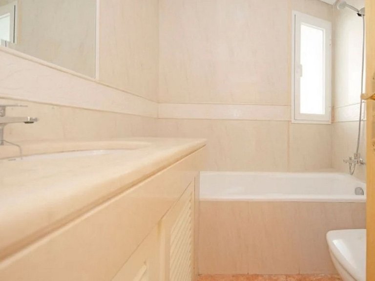 Villa for Sale in Los Almendros, Malaga 50