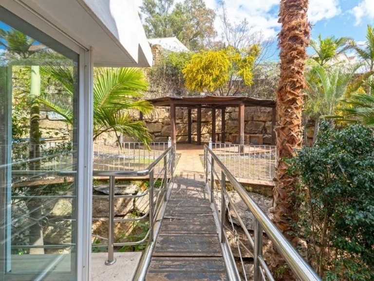 Villa for Sale in Los Almendros, Malaga 69