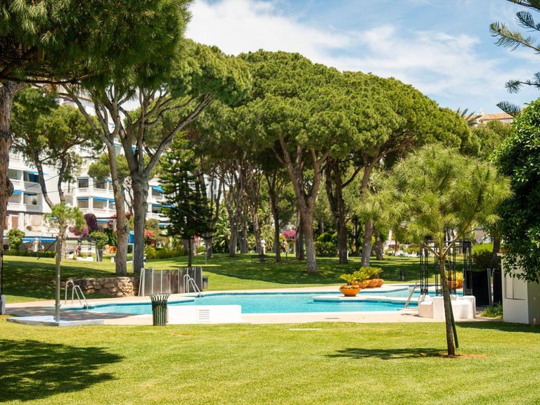 Apartment for Sale in Puerto Banús, Malaga 5