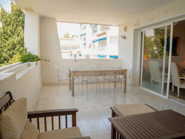 Apartment for Sale in Puerto Banús, Malaga 8
