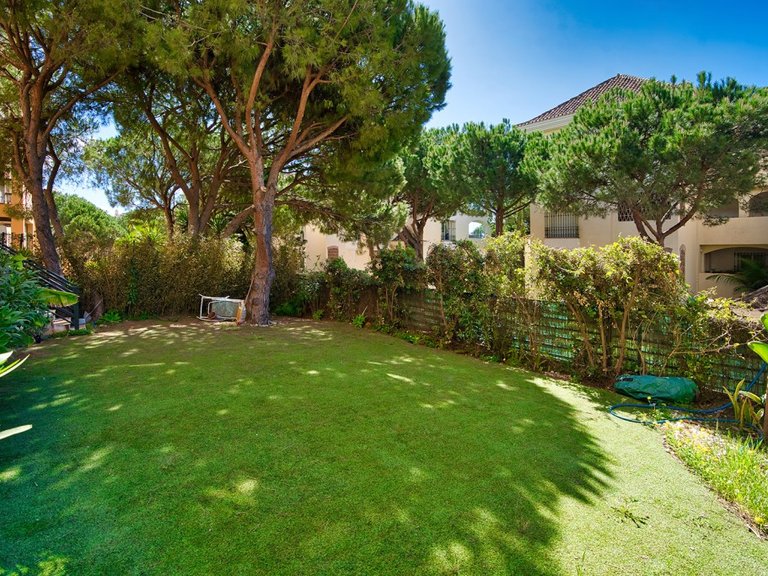 Apartment for Sale in Marbella, Malaga 17