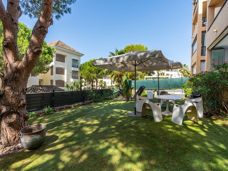 Apartment for Sale in Marbella, Malaga 18