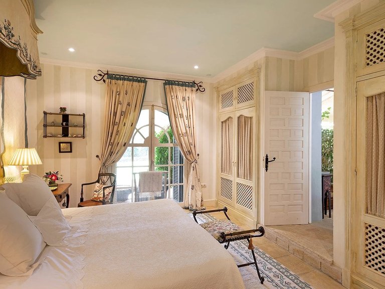 Villa for Sale in Sotogrande, Cadiz 22