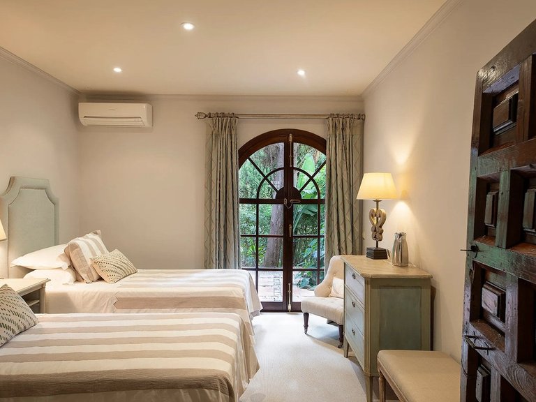 Villa for Sale in Sotogrande, Cadiz 25