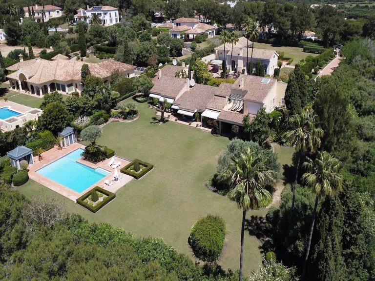 Villa for Sale in Sotogrande, Cadiz 43