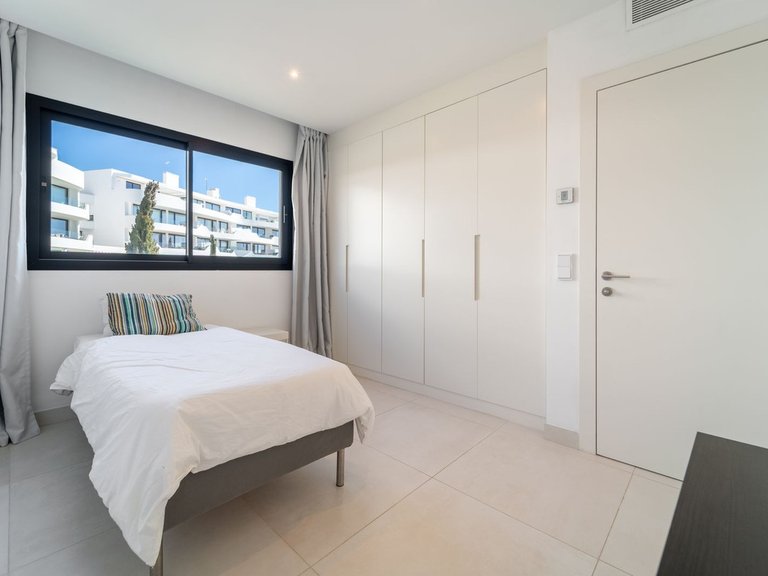 Apartment for Sale in Fuengirola, Malaga 17