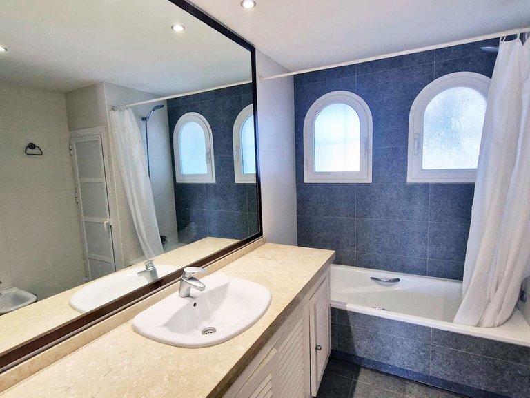 Apartment for Sale in Benalmadena Costa, Malaga 14