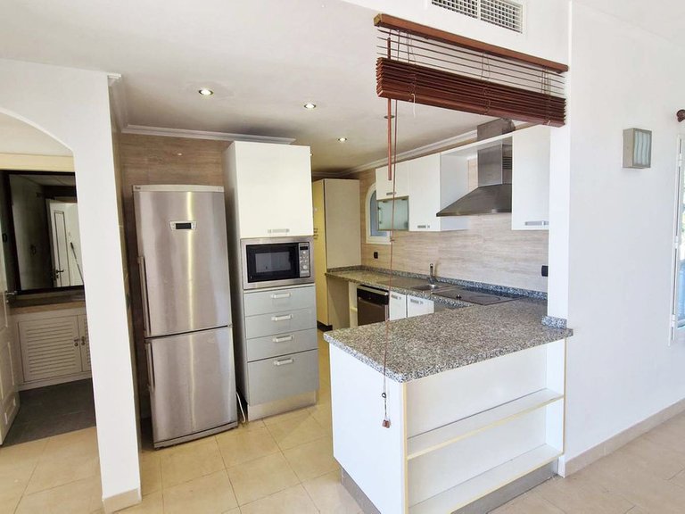 Apartment for Sale in Benalmadena Costa, Malaga 4