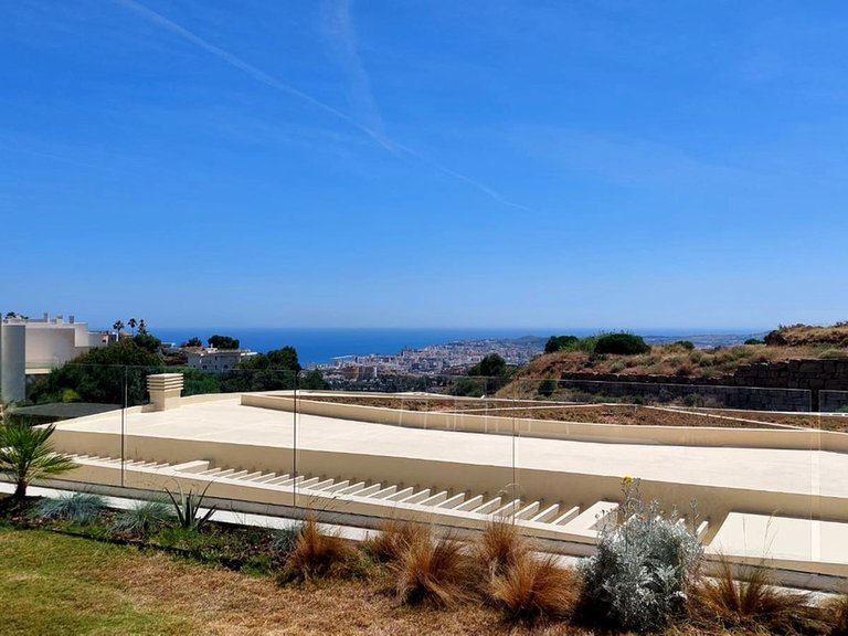 Apartment for Sale in Higueron, Malaga 19