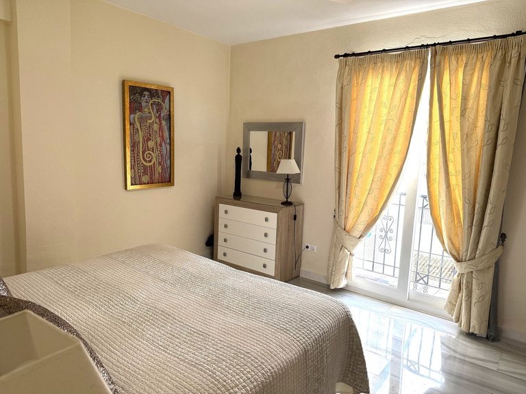 Apartment for Sale in Puerto Banús, Malaga 15