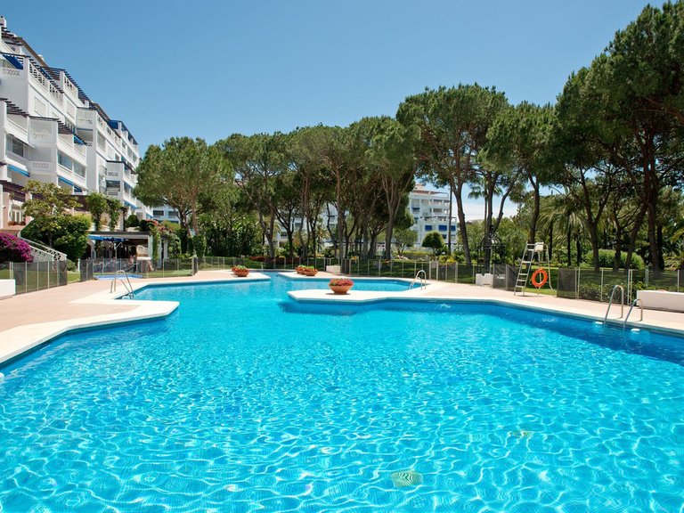 Apartment for Sale in Puerto Banús, Malaga 24