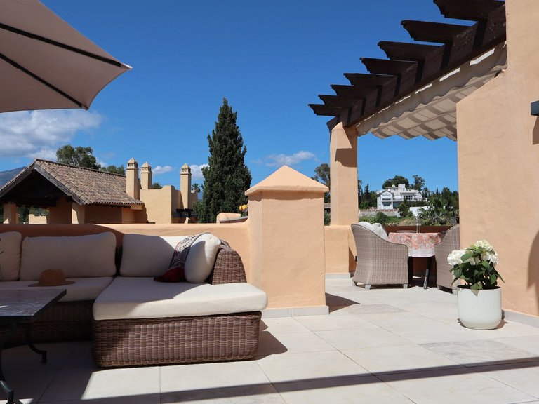 Apartment for Sale in Atalaya, Malaga 6
