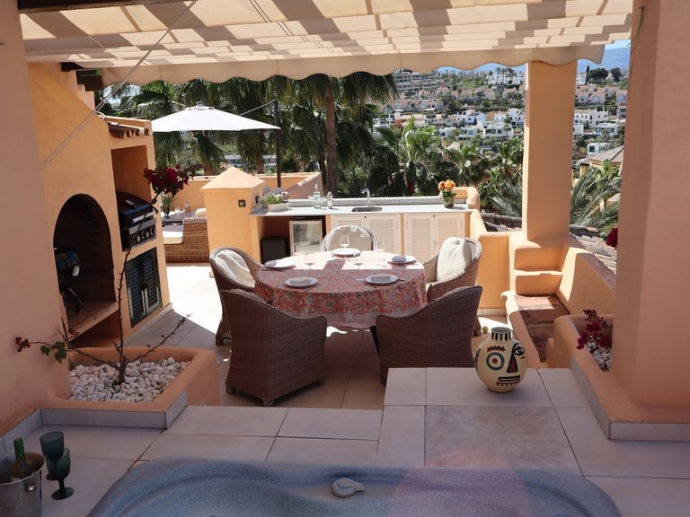 Apartment for Sale in Atalaya, Malaga 8