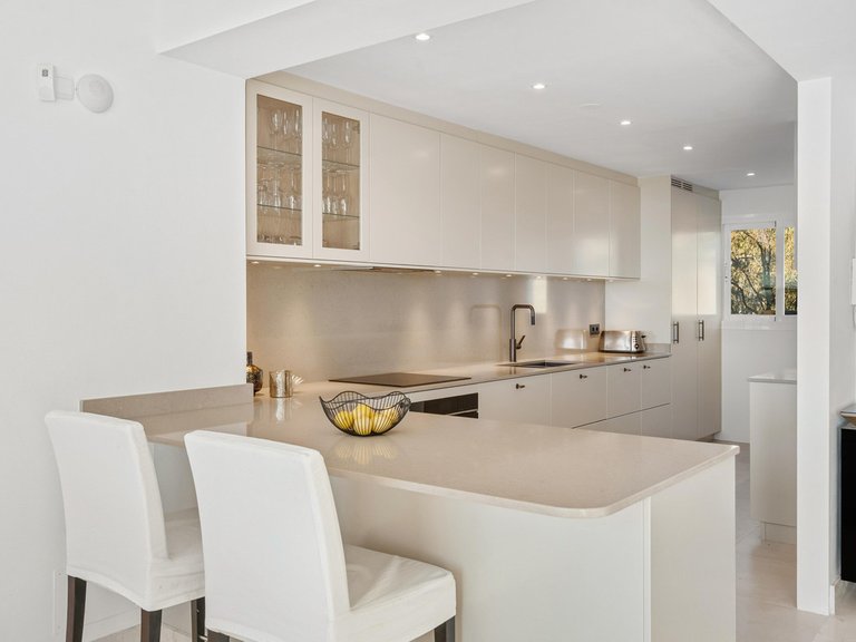 Apartment for Sale in Nueva Andalucía, Malaga 10