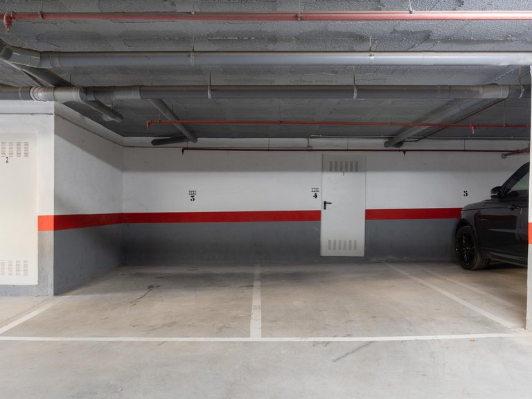 Apartment for Sale in Nueva Andalucía, Malaga 31