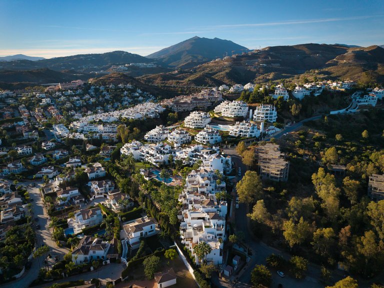 Apartment for Sale in Nueva Andalucía, Malaga 32