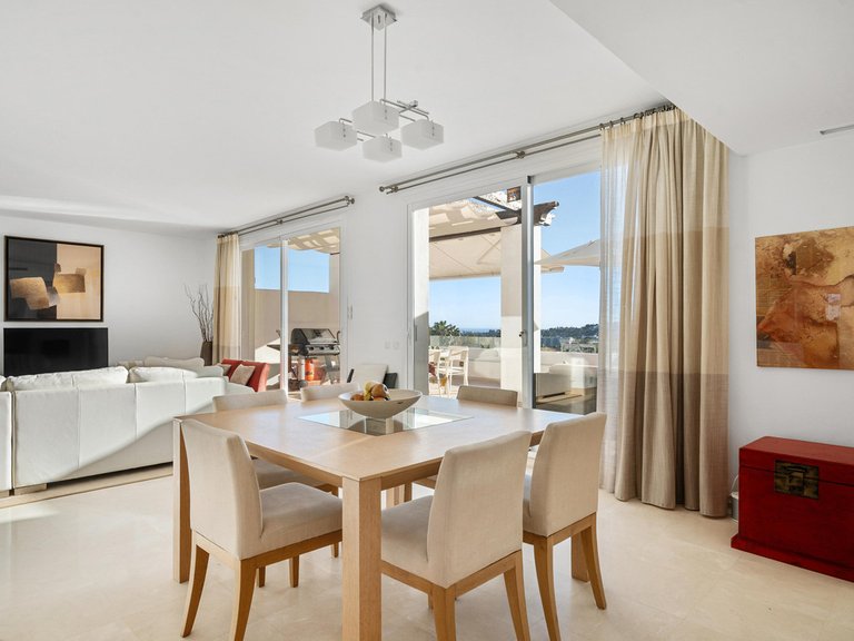 Apartment for Sale in Nueva Andalucía, Malaga 4