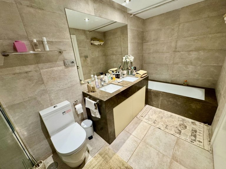 Apartment for Sale in Marbella, Malaga 11