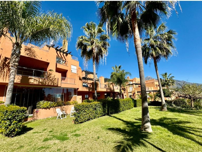 Apartment for Sale in Marbella, Malaga 23