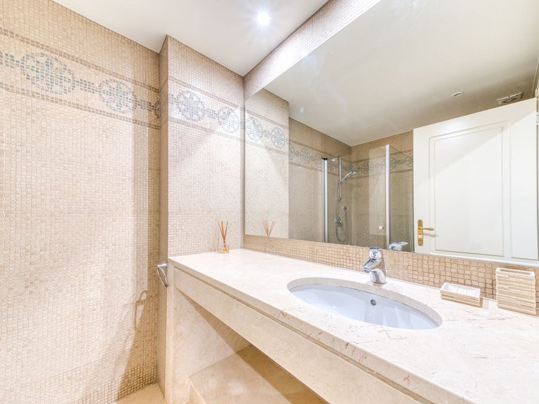 Apartment for Sale in La Quinta, Malaga 17