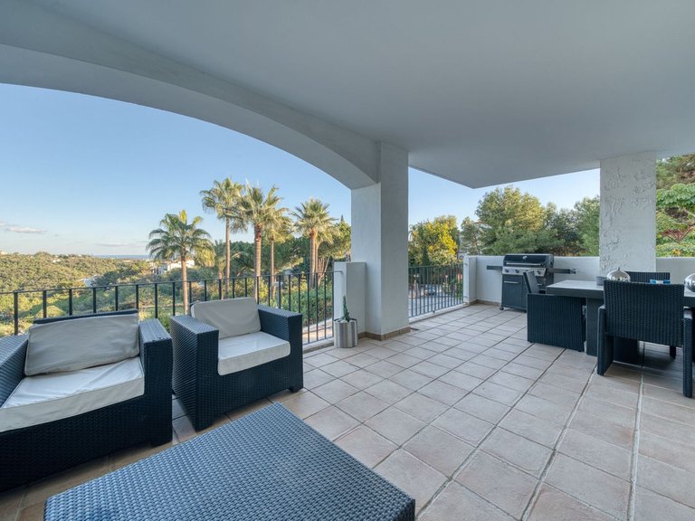 Apartment for Sale in La Quinta, Malaga 2