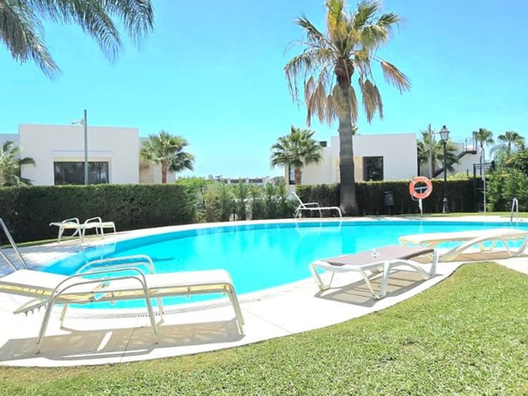 Villa for Sale in El Paraiso, Malaga 16