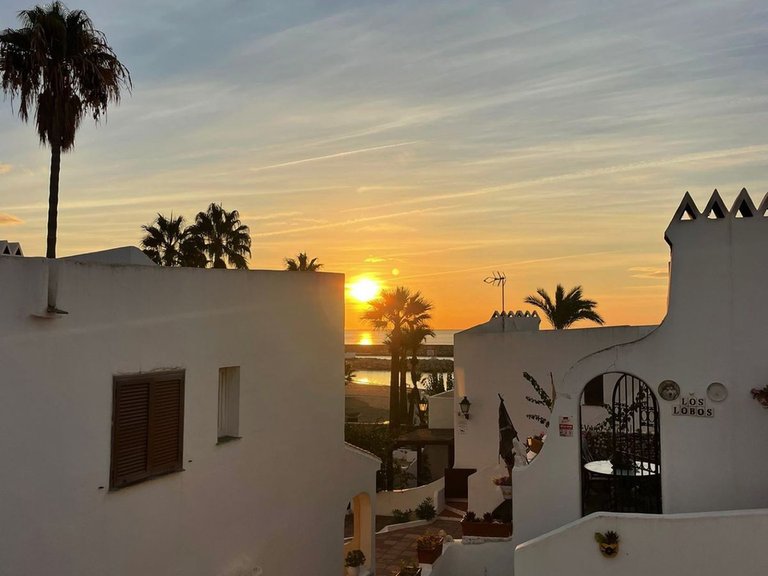 Villa for Sale in La Duquesa, Malaga 11