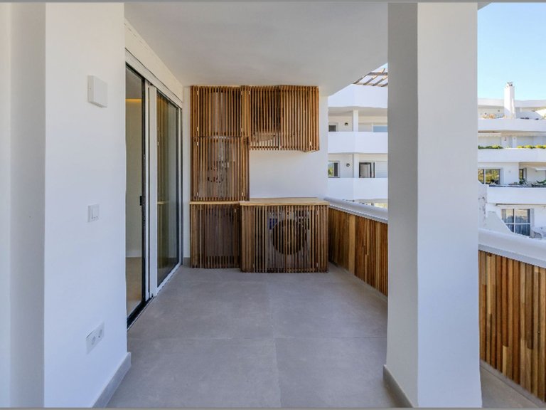 Apartment for Sale in Nueva Andalucía, Malaga 7