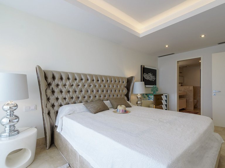 Apartment for Sale in Estepona, Malaga 11