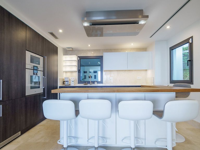 Apartment for Sale in Estepona, Malaga 37