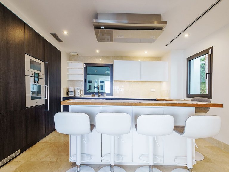 Apartment for Sale in Estepona, Malaga 7