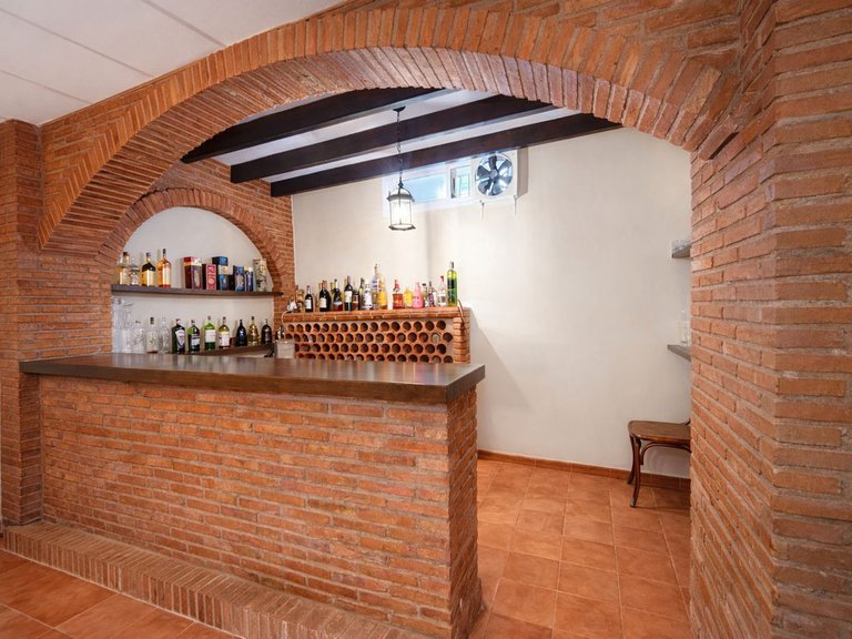 Villa for Sale in San Pedro De Alcántara, Malaga 25