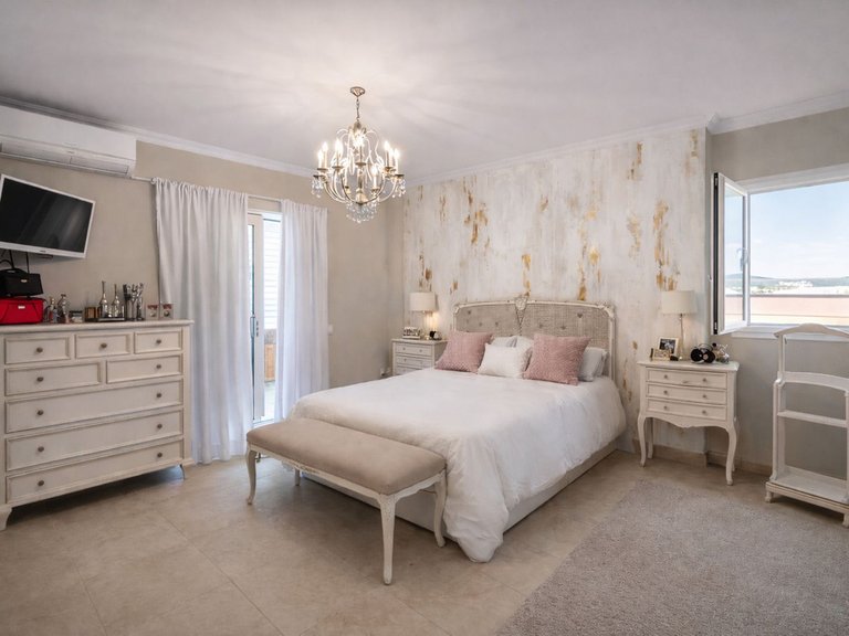Villa for Sale in San Pedro De Alcántara, Malaga 3
