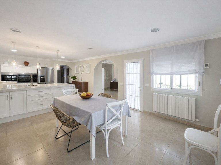 Villa for Sale in San Pedro De Alcántara, Malaga 6