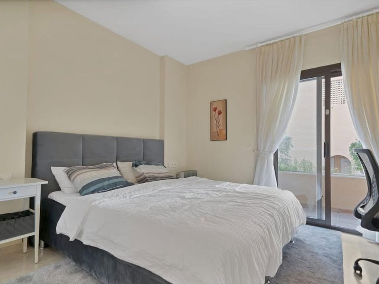 Apartment for Sale in La Duquesa, Malaga 9