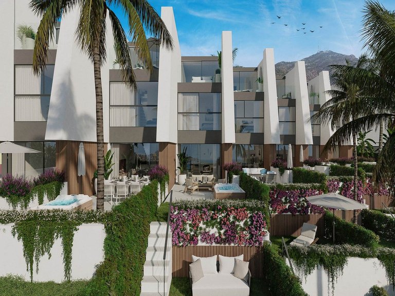 Villa for Sale in Fuengirola, Malaga 2