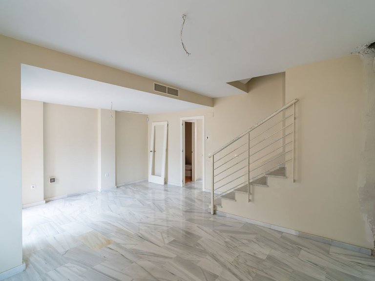 Villa for Sale in Calahonda, Malaga 12