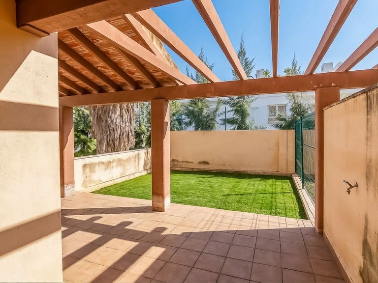 Villa for Sale in Calahonda, Malaga 9