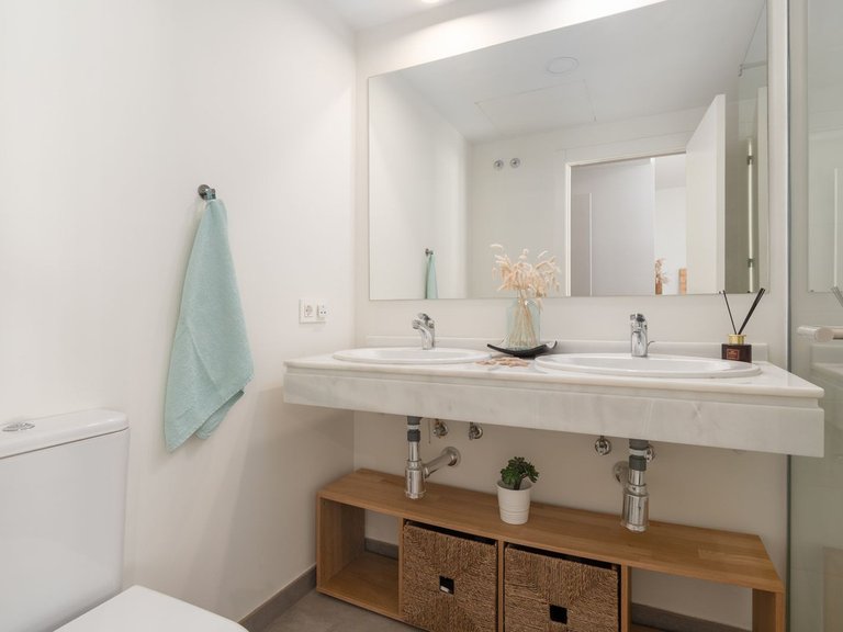 Apartment for Sale in Torrequebrada, Malaga 27