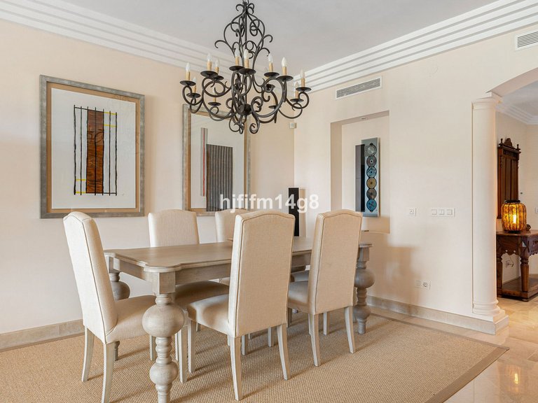 Apartment for Sale in Nueva Andalucía, Malaga 21