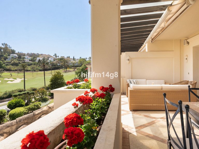 Apartment for Sale in Nueva Andalucía, Malaga 3