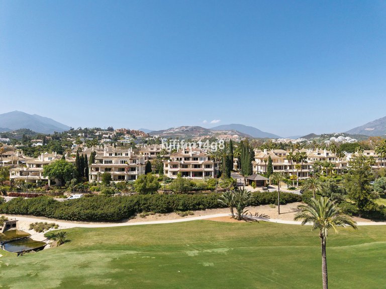 Apartment for Sale in Nueva Andalucía, Malaga 30