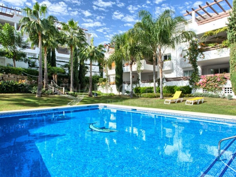Apartment for Sale in Selwo, Malaga 1