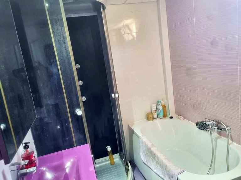 Apartment for Sale in Benalmadena Costa, Malaga 11