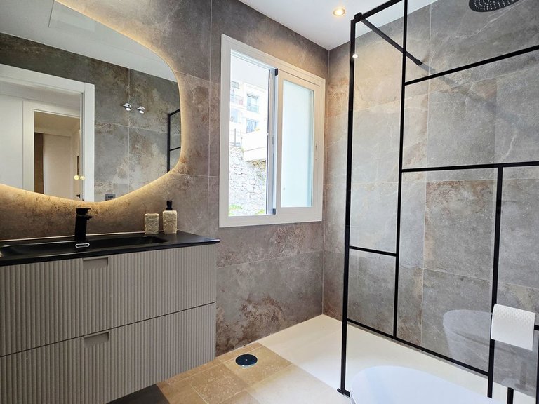 Apartment for Sale in La Quinta, Malaga 25